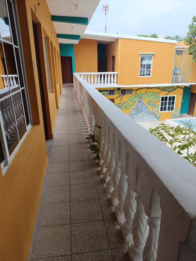 Hotel Y Restaurante Casa Jardines Сан-Бенито Экстерьер фото