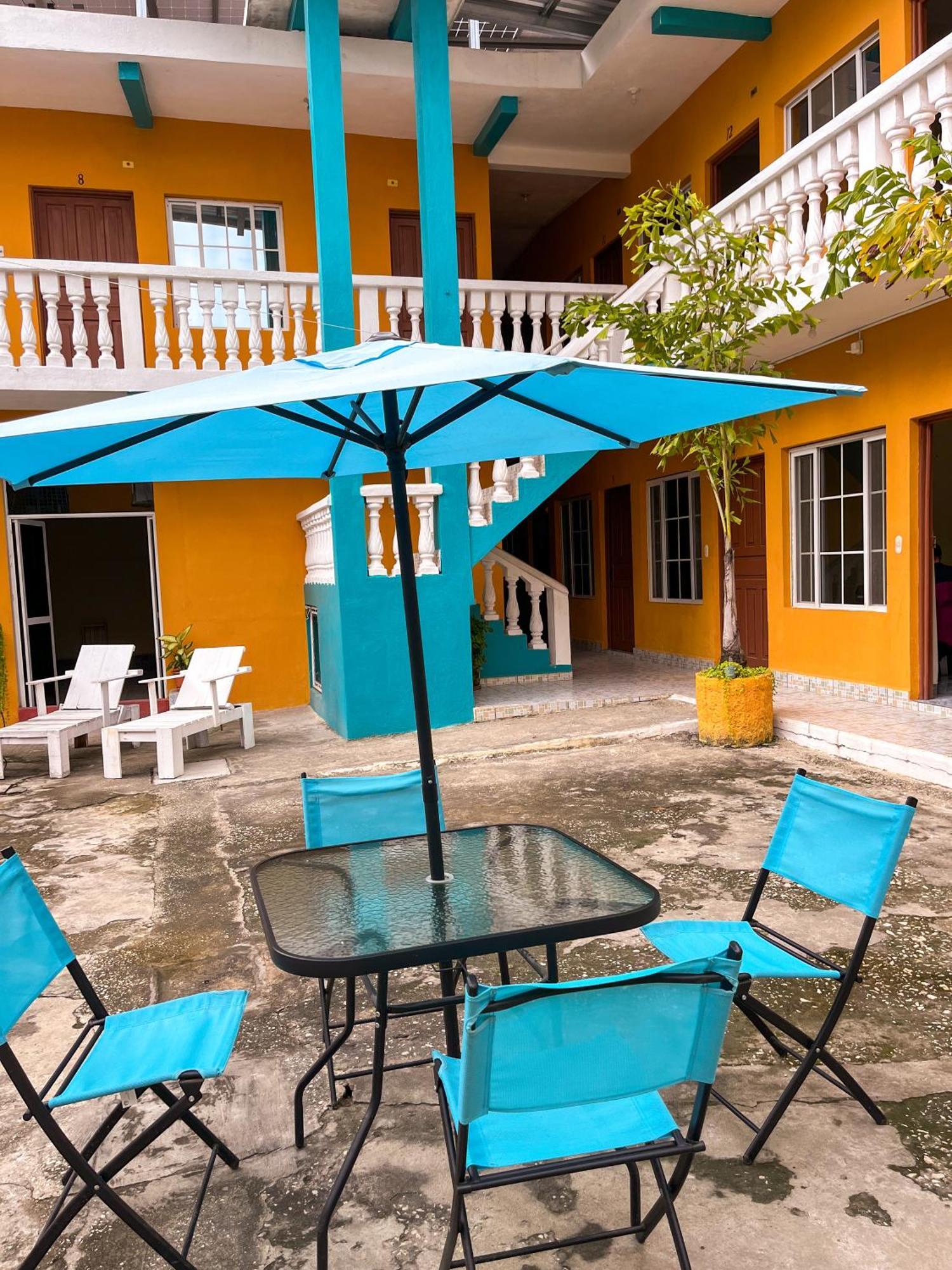 Hotel Y Restaurante Casa Jardines Сан-Бенито Экстерьер фото